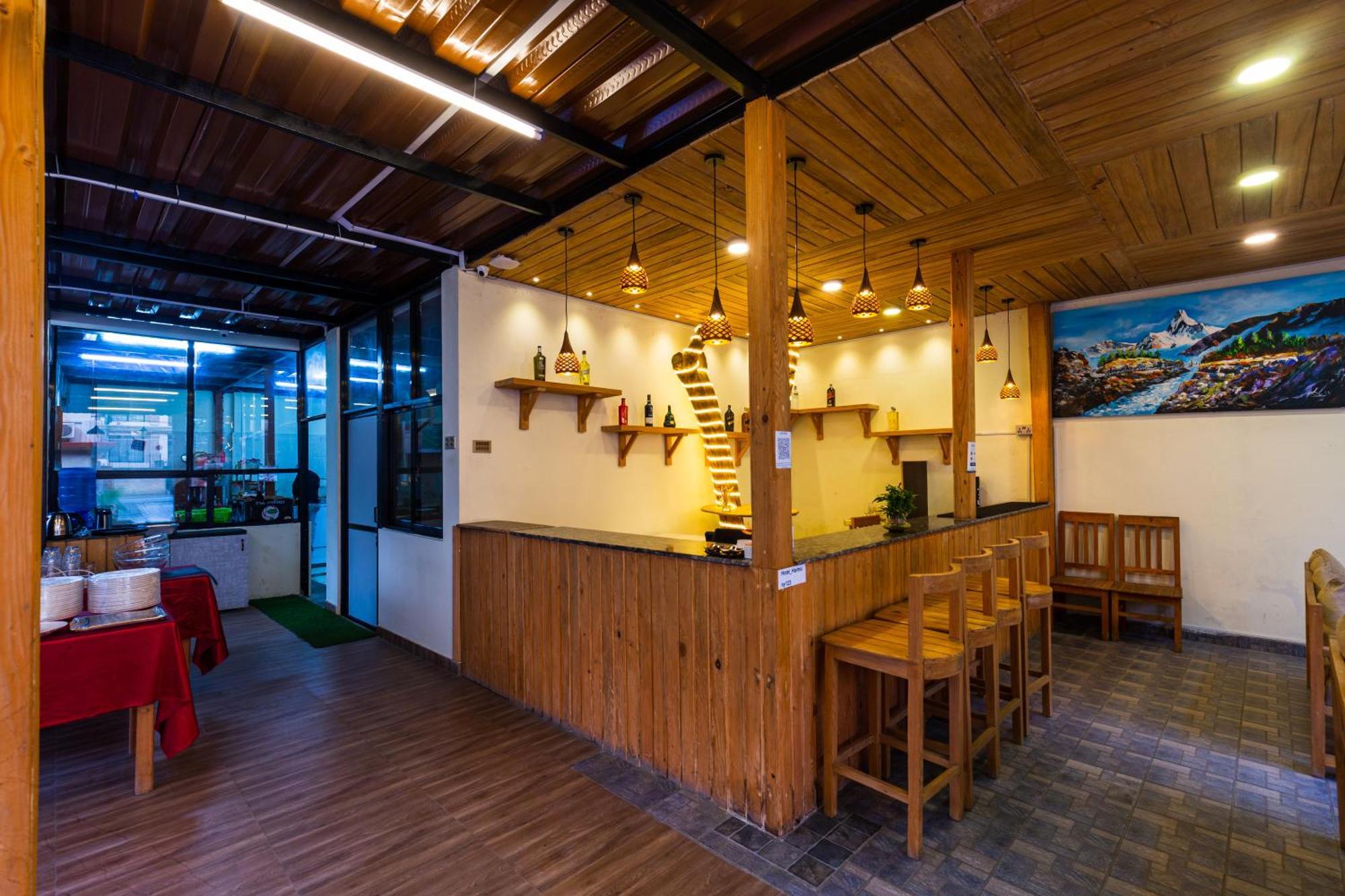 Hotel Harmony & Little Bites Bistro Jawlakhel Esterno foto